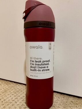 Owala - Holiday Launch Pointsetta 24 oz LIMITED EDITION